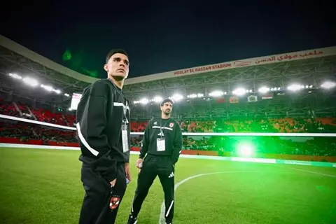 بعد التعادل مع الجيش الملكي.. الأهلي يمنح ثلاثي الفريق إذنًا بالبقاء في المغرب